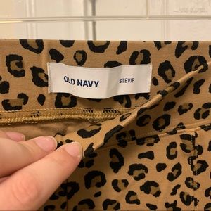 Donated 🐾 Leopard Old Navy Stevie Leggings